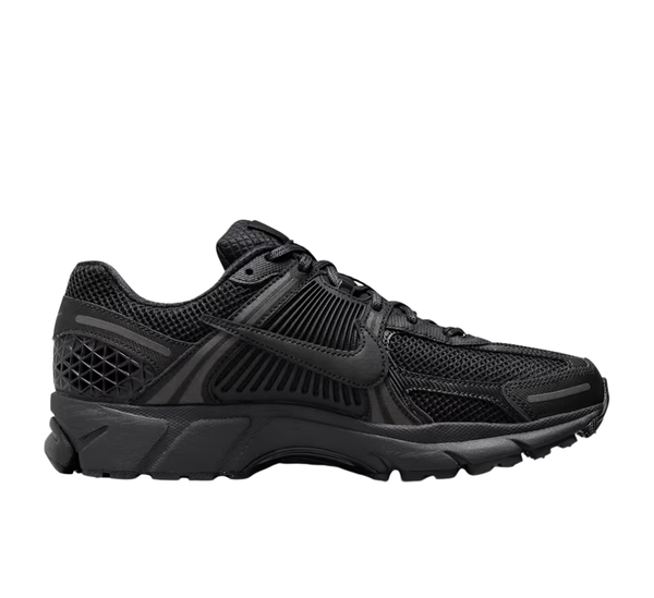 Nike Zoom Vomero 5 Triple Black