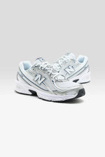 New Balance 740
