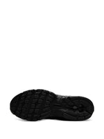 New Balance 740 Triple Black