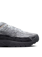 Nike P-6000 – Gris / Noir