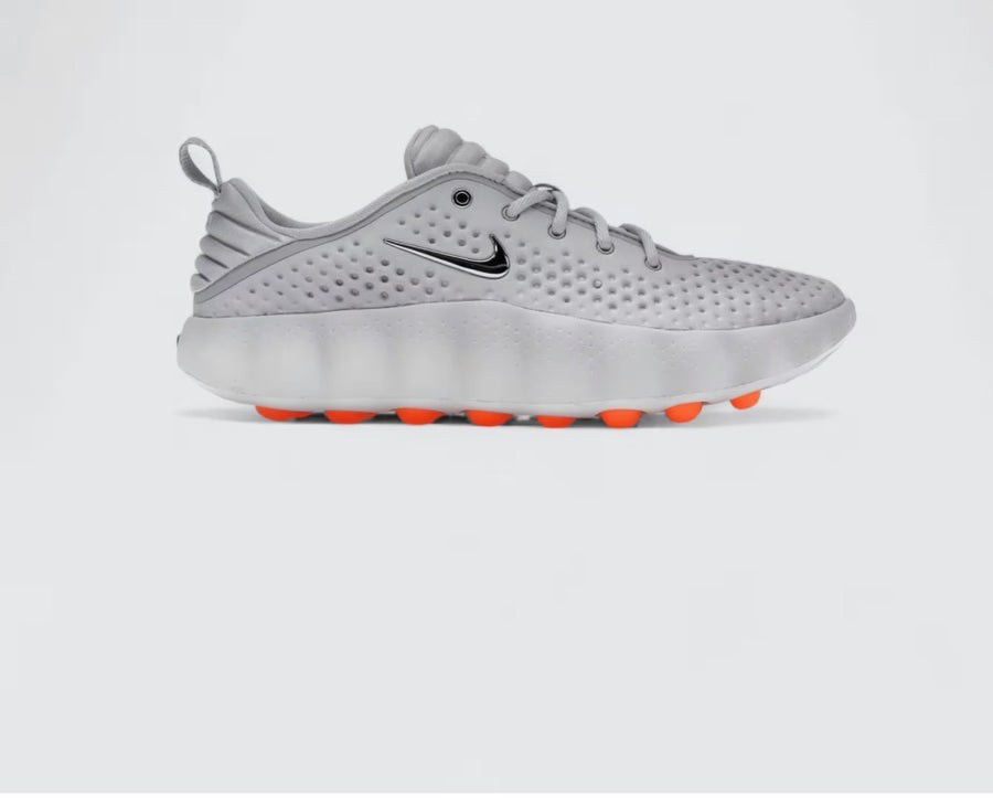 Nike Mind 002